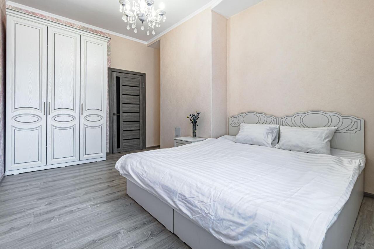 Lux 53/141 Apartment
